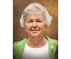 Lorena Cummings's Instagram, Twitter & Facebook