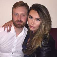 Lauren goodger has returned to work at a cosmetic clinic despite being almost eight months pregnant. Lauren Goodger Introduces Brother Antony To Her Crazy Social Media World Ok Magazine