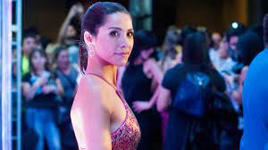 Franciscaundurraga y #loretoaravena avanzaron al centro del estudio para declararse ante la. Unexsq7nlr8pxm