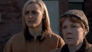 Orange is the new black, avsnittet Comic sans (2014)