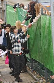 The record was previously held by michael jackson's similarly titled 2010 film, this is it. X Factor 2010 One Direction Fan Injured In Rush To See Boy Band Daily Mail Online