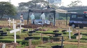 Sejak dahulu bandung mahsyur akan kemolekannya. Insentif Belum Juga Cair Petugas Gali Makam Dan Sopir Ambulans Terpaksa Cari Pinjaman Warta Kota