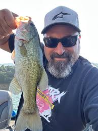 Does Coyote Creek have fishing tackle?