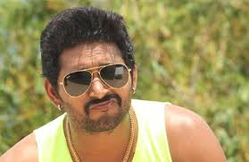 संघर्ष के दिनों में रोड पर खड़े होकर बल्ब तक बेचे थे भोजपुरी एक्टर Yash  Kumar, मंदिरों में जाकर भरते थे पेट