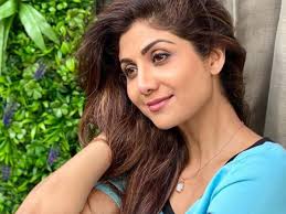 He (the mafia boss) is harassing me. Shilpa Shetty Skincare Shilpa Shetty S Night Face Cleanse Routine Involves A Home Remedy Check It Out