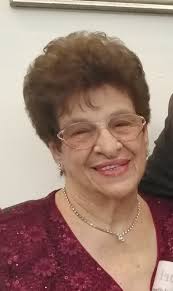 Nuestra Directora Gilda Castro está de Cumpleaños !! Orden del Quetzal,  Abanderada BI, Maestra de Locución, Actriz de Radio teatro, Teatro,  Televisión y Cine... Que siga cosechando mas triunfos en este año