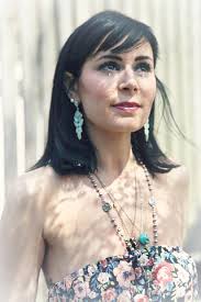 Beautiful Garbage: A Novel: Di Donato, Jill: 9781938314018: Amazon.com:  Books