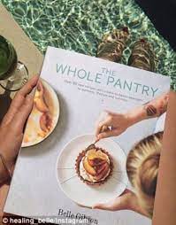 Belle gibson gained fame in australia after she claimed to have beaten cancer using natural remedies rather than medical intervention. People Who Bought Belle Gibson S Whole Pantry App Demand A Refund Daily Mail Online