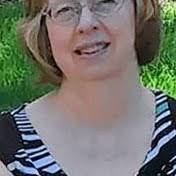 Lori Pickel's Instagram, Twitter & Facebook