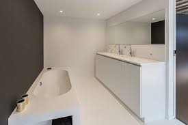 pin op augustijns badkamers op maat