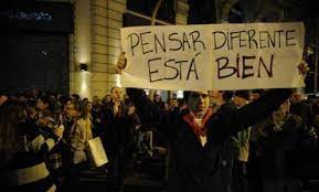 Cacerolazo Tribuna De Periodistas Periodismo Tribuna Pueblo