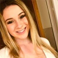 Amy Binns's Instagram, Twitter & Facebook