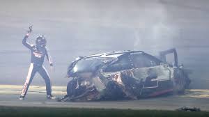 Do intentional crashes happen in nascar? Joey Logano Brad Keselowski Reflect On Heartbreaker Crash That Cost Both A Daytona 500 Win Sporting News