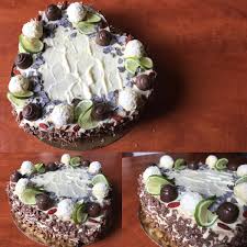 Ciocolata Si Visine Cuvertura De Vanilie Pandispan Sirop De Zahar Ars Cu Lamaie Goji Food Breakfast Cooking