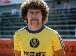 Habt ihr euch eigentlich schon für das spiel am samstag gegen hansa rostock beworben? Mit Dem Hirsch Auf Der Brust Archiv