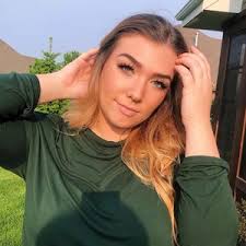 Abbey Catalano's Instagram, Twitter & Facebook