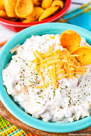 Whip up a creamy chip and veggie dip in minutes with hidden valley dips mix in fiesta ranch flavor. Fiesta Ranch Dip Recipe Copycat Fiesta Ranch Dip