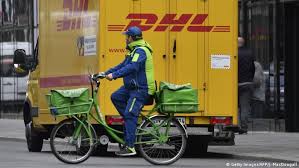 Ein passenden pedant sucht man standardmäßig am fahrrad vergebens, obwohl gerade bei modellen. Der Gipfel Der Schonen Worte Europa Dw 06 05 2021