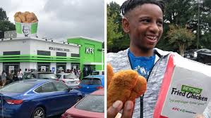 Customers Line Up Down The Street For Vegan Kfc Vegan Kfc Kfc Vegan Fast Food
