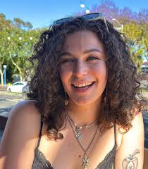 Hello all, my name is Marielle (she/they) and I am 23 year old who works at  two non-profits. I am a San Francisco local and I am looking for housing,  (month to