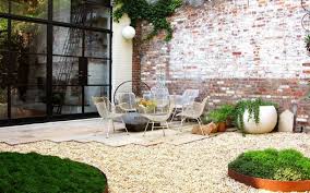 You can use your own. Low Cost Luxe 9 Pea Gravel Patio Ideas To Steal Gardenista Pea Gravel Patio Townhouse Garden Outdoor Patio Designs