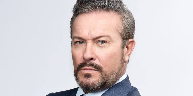 ZVEZDE NEKOČ – ARTURO PENICHE – INFOMIKS