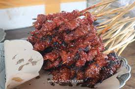 Sate emang enak banget sih! Sate Rembiga Kuliner Khas Lombok Yang Begitu Menggoda