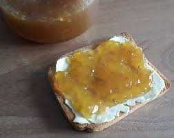 A L Automne Il Reste Toujours Quelques Tomates Au Jardin Dont On Sait Qu Elles N Auront Pas Le T Confiture De Tomates Vertes Confiture De Tomates Alimentation