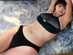 SPA 巨乳根本はるみ水着グラビア6P 検索(キャンギャル水着)