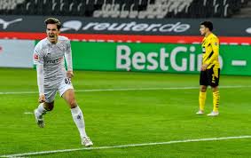 If so, the german midfielder would stay at gladbach for one more year before moving to the allianz arena. Liverpool Transfer News Florian Neuhaus Could Join The Reds Ahead Of Borussia Dortmund And Bayern Munich Fourfourtwo