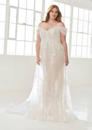 Phänomen „ dicke oberarme . Kurvige Hochzeitsmode In Grosser Vielfalt Brautkleider Hochzeitsmode Hochzeitstrends Farben