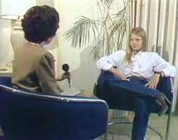 You Guys Don T Even Know Like I Meditate To This Image The Fosters Jodie Foster Talk Show