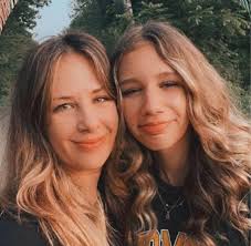 Hundred Nights Amazing Race