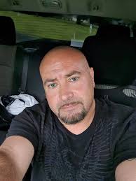 i'm due to sit in some lake water and look for pretty rocks