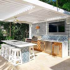 Don't buy an expensive outdoor kitchen and bbq island set from the store—it is easy, cheap, and fun to build your own. 37 Ideas For Creating The Ultimate Outdoor Kitchen Extra Space Storage