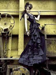 Fashion photography is a very sought after genre. I Really Love High Fashion Photography This Photo Really Is Awesome I Was Not The Photographer High Fashion Poses High Fashion Shoots Fashion Model Poses