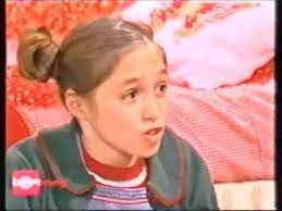 La actriz admitió que cuando hacía super torpe era vecina de lali espósito y cuando llegaba tarde de las grabaciones le pedía comida y recordó sus inicios. Candela Vetrano Rincon De Luz 40 Youtube