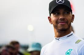 He had to work hard for this victory as. Formel 1 Weltmeister Lewis Hamilton Steigt Mit Eigenem Team X44 In Extreme E Ein E Formel De