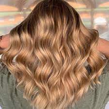 Natural orange and red hues in hair will enhance the warmth in your skin. 14 Scorching Warm Blonde Hair Ideas Formulas Wella Professionals