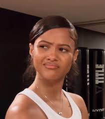 I feel like the idiots of vinted, the true idiots of vinted, are the ones  who seem to get upset over perfectly polite messages. Just saw someone  complaining as 15 mins after