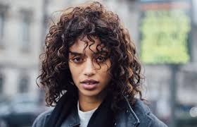 To inspire you to try out a curly fringe, we've rounded up our top tips for styling and maintaining bangs, and looks to inspire your next haircut. Everything You Need To Know Before Getting A Fringe According To The Experts