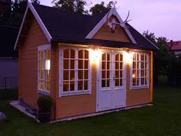 Die 10 Grossten Fehler Beim Gartenhaus Bau Gartenhaus Flachdach Gartenhaus Gartenhaus Bauen