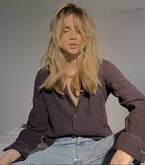 Layered Shag Haircut With Long Bangs Haircuts Straight Hair 70s Haircuts Retro Haircut