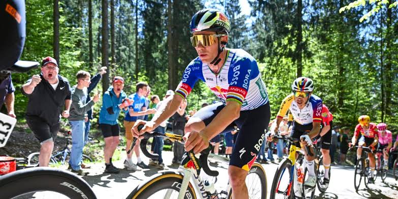 Remco Evenepoel droomt van Tourzege ondanks sterke concurrentie