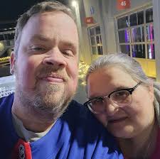 Which Seinfeld episode features Jerry considering buying a yo-yo?