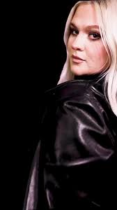 Reintroducing SAR_JOY 🖤, Hair Stylist & Makeup Artist , Currently  accepting new models! , Inquire in DM’s. , Makeup and Videography by  @tommmygunz_