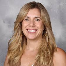 Danielle Lahey's Instagram, Twitter & Facebook