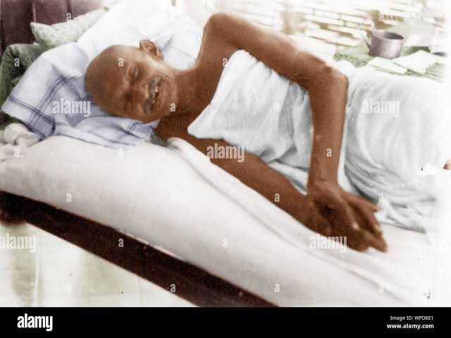 Mahatma Gandhi resting fasting at Parnakuti, Poona, Maharashtra, India, Asia, May 20, 1933, old vintage 1900s photo Stock Photo - Alamy