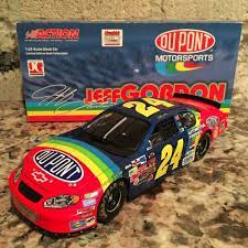 Nascar shop has the best selection of nascar diecasts available in a variety of styles and sizes so you can commemorate every. Jeff Gordon No 24 Dupont Retro Rainbow 2004 Monte Carlo 1 24 Die Cast Car 781317301737 Ebay Retro Ebay Nascar Diecast
