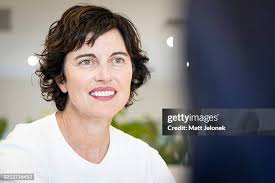 20 Photos & High Res Pictures